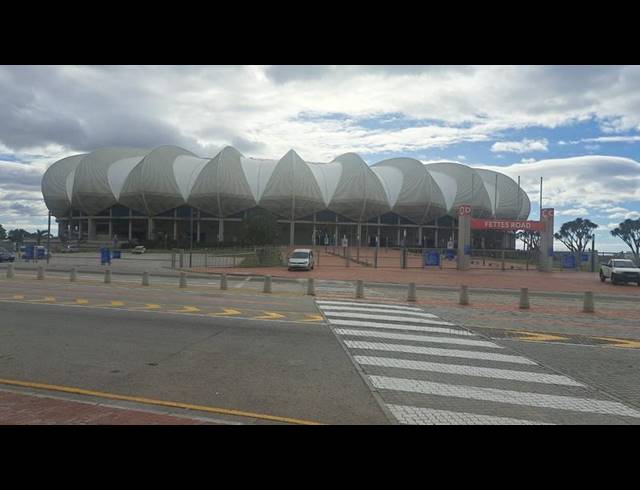 INDUSTRIAL PROPERTY TO RENT IN NORTH END